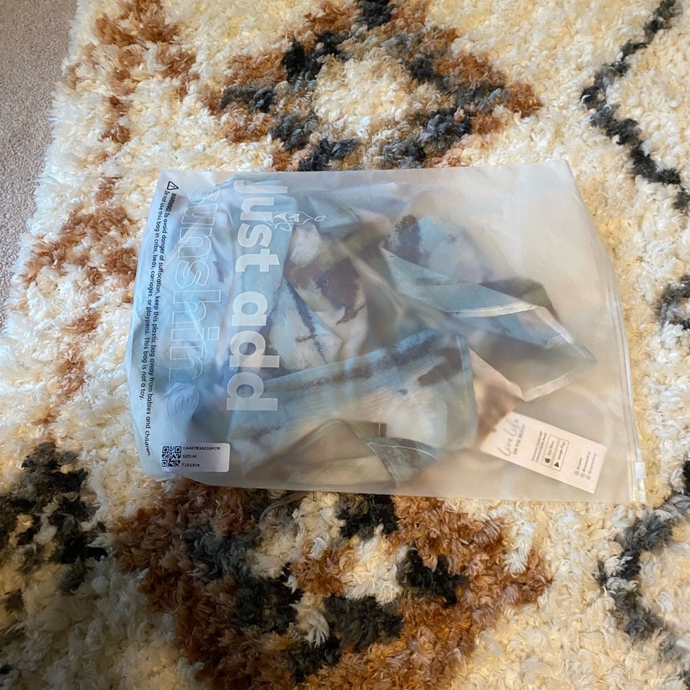 Earlene tie dye wash swim cover up NWT - Picture 2 of 5